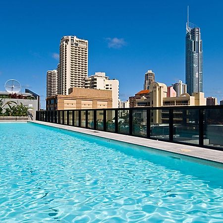 גולד קוסט 5 Bedroom Executive Sub Penthouse In The Heart Of Surfers With Full Ocean Views - Sleeps 12 - Circle On Cavill Amazing!! מראה חיצוני תמונה