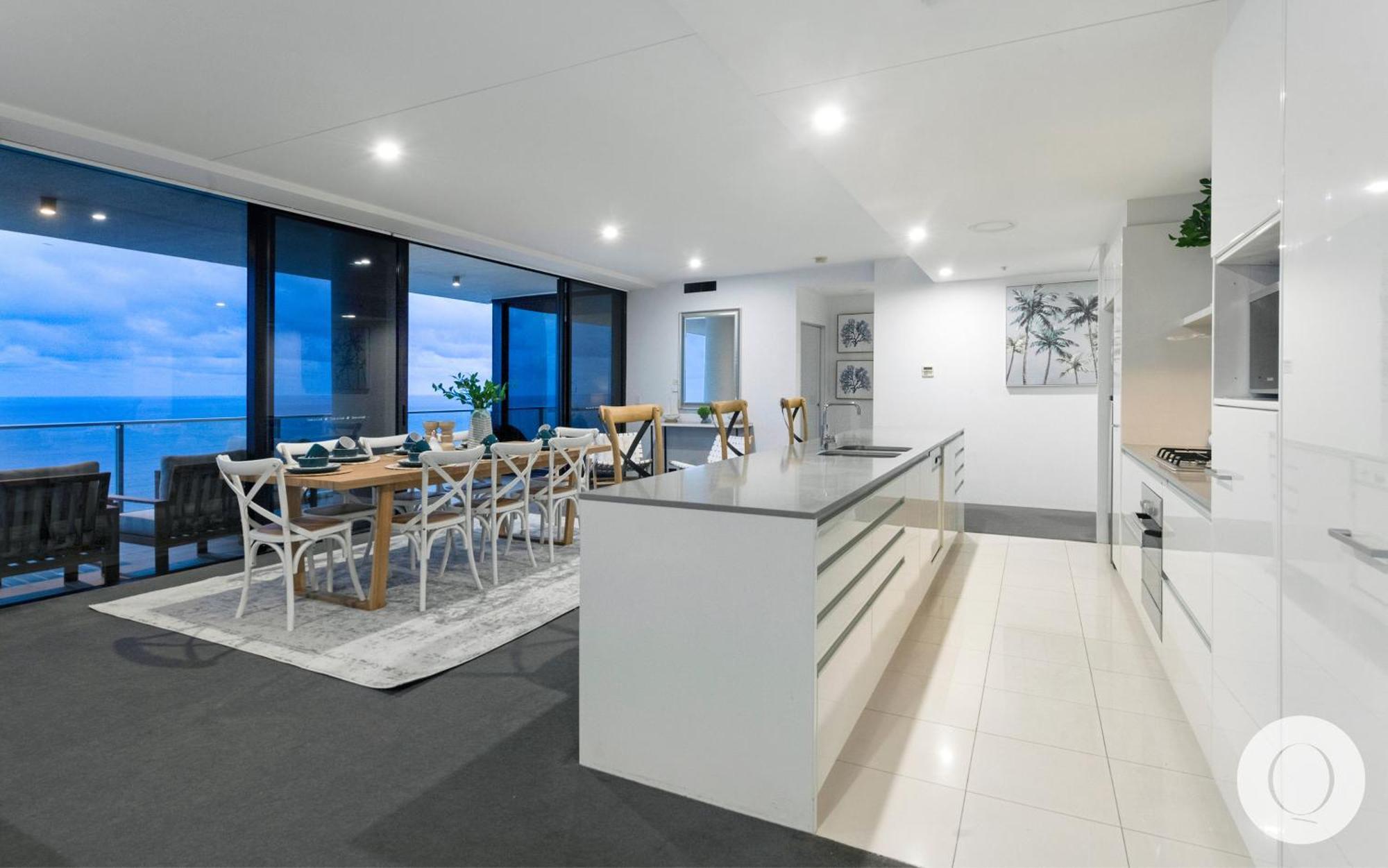 גולד קוסט 5 Bedroom Executive Sub Penthouse In The Heart Of Surfers With Full Ocean Views - Sleeps 12 - Circle On Cavill Amazing!! מראה חיצוני תמונה